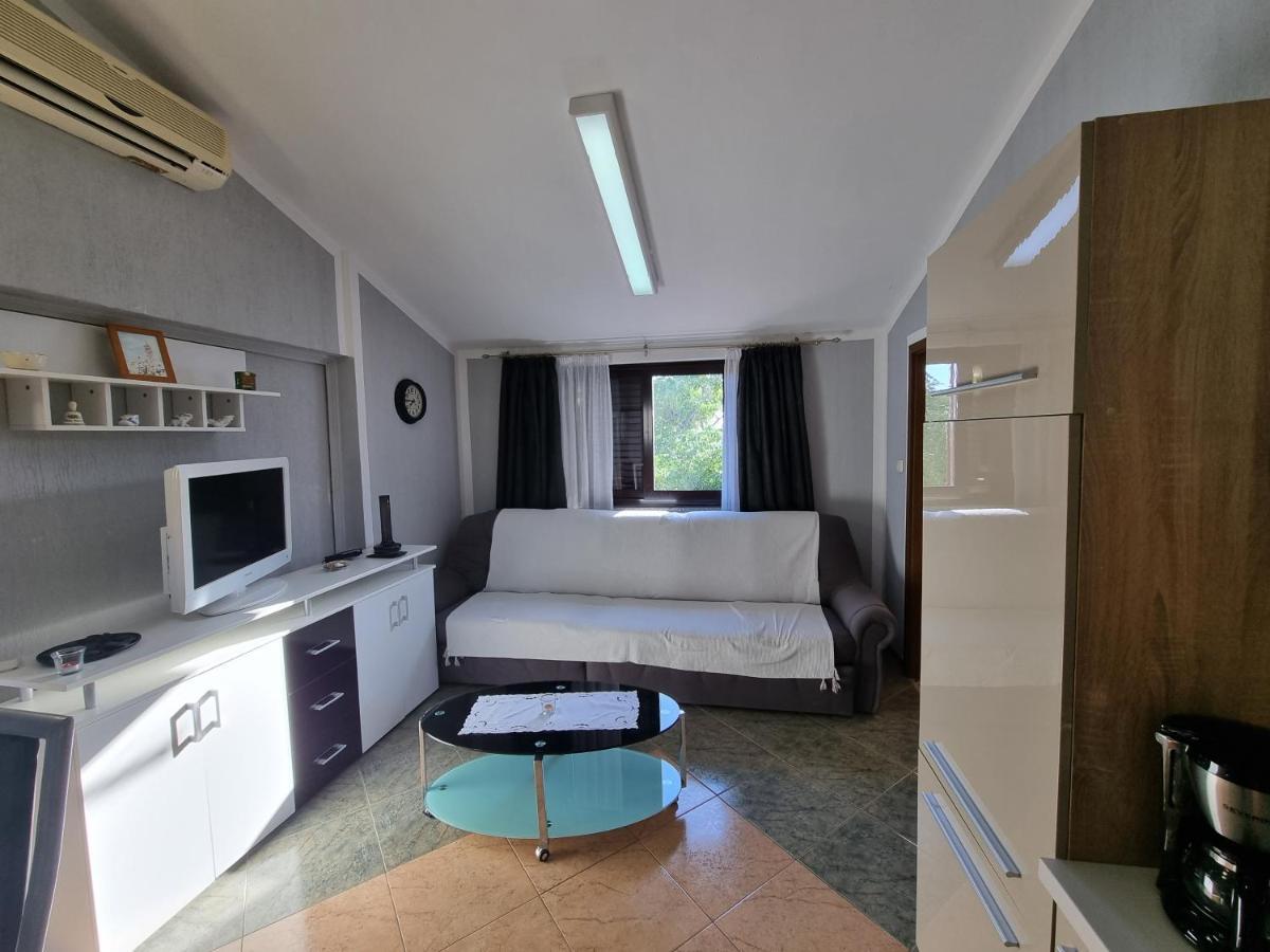 Apartment Grbac Barbat na Rabu Exterior photo